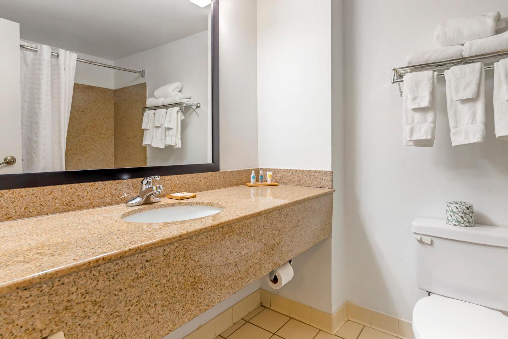 Country Inn & Suites By Radisson, Newport News South, Va Esterno foto