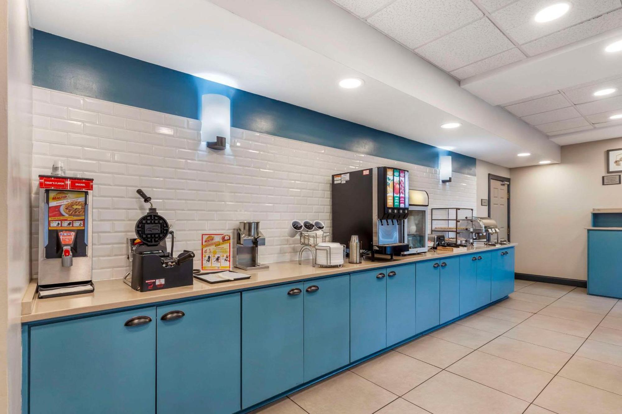 Country Inn & Suites By Radisson, Newport News South, Va Esterno foto